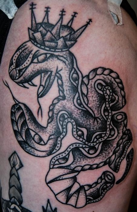 Hodnoty tetovania: hady a ich symboly